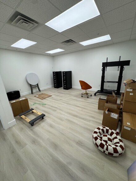 More Photos Of 3130 W Maple Loop Dr, Lehi Office For Lease