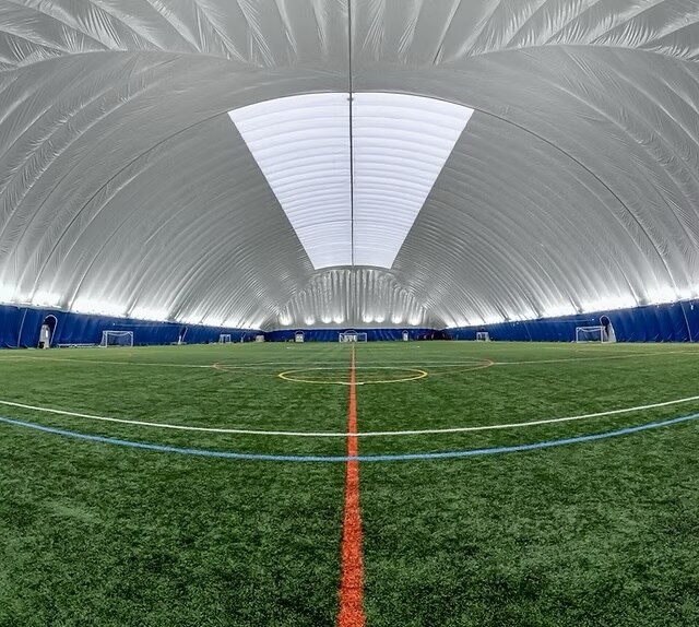 Primary Photo Of 901 Cannon Rd S, Dundas Sports And Entertainment For Sale