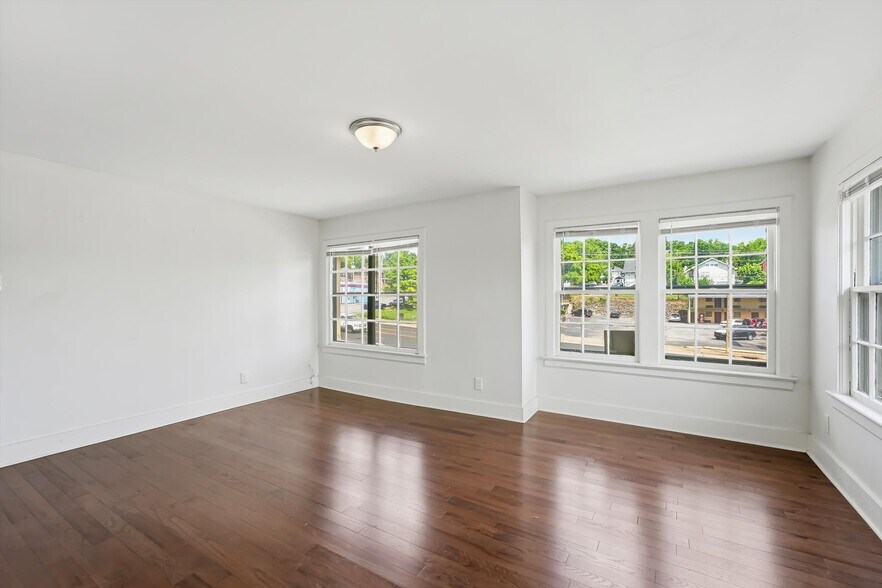 More Photos Of 3206 E Magnolia Ave, Knoxville Apartments For Sale