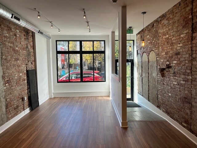 More Photos Of 763 S 4th St, Philadelphia Storefront Retail Office For Lease
