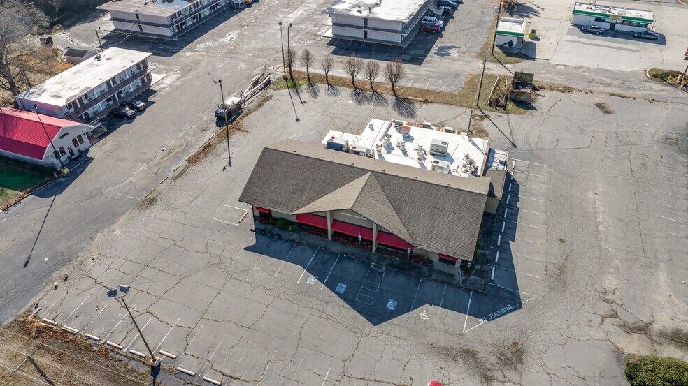 More Photos Of 6951 NC-4, Battleboro General Retail For Sale