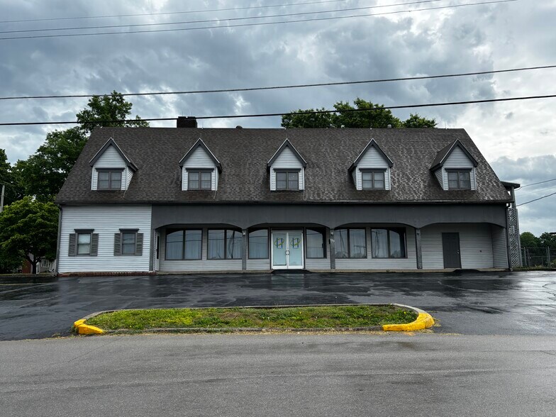 More Photos Of 205 Grandview Dr, Frankfort Religious Facility For Sale