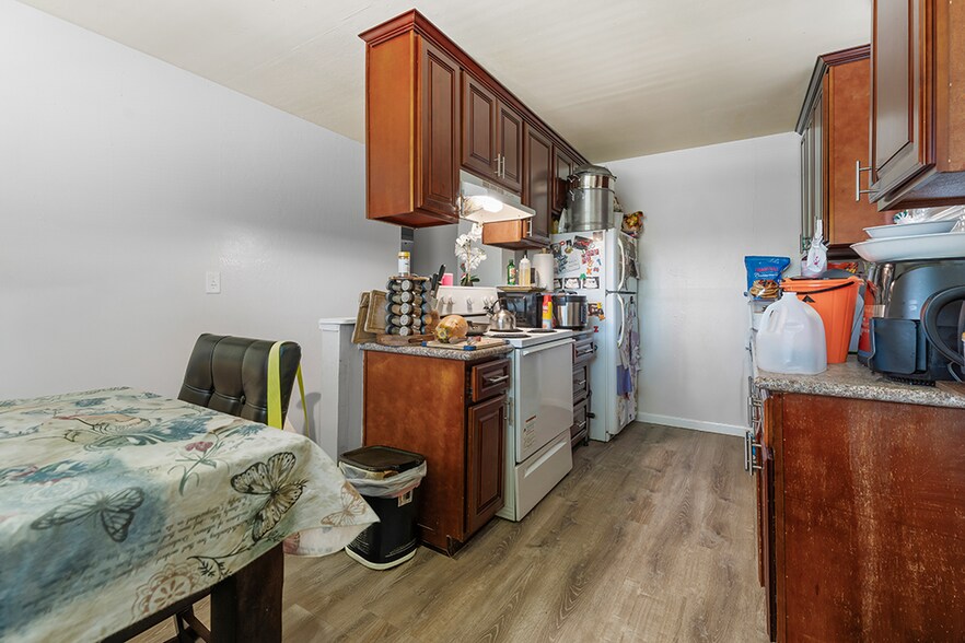 More Photos Of 2100 Sahara Way, Santa Clara Apartments For Sale