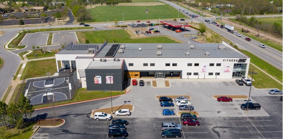 Primary Photo Of 1607 Empire St, Lowell Office For Sale