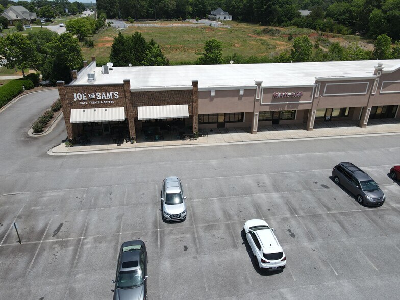 More Photos Of 1021 Jamestown Blvd, Watkinsville General Retail For Sale