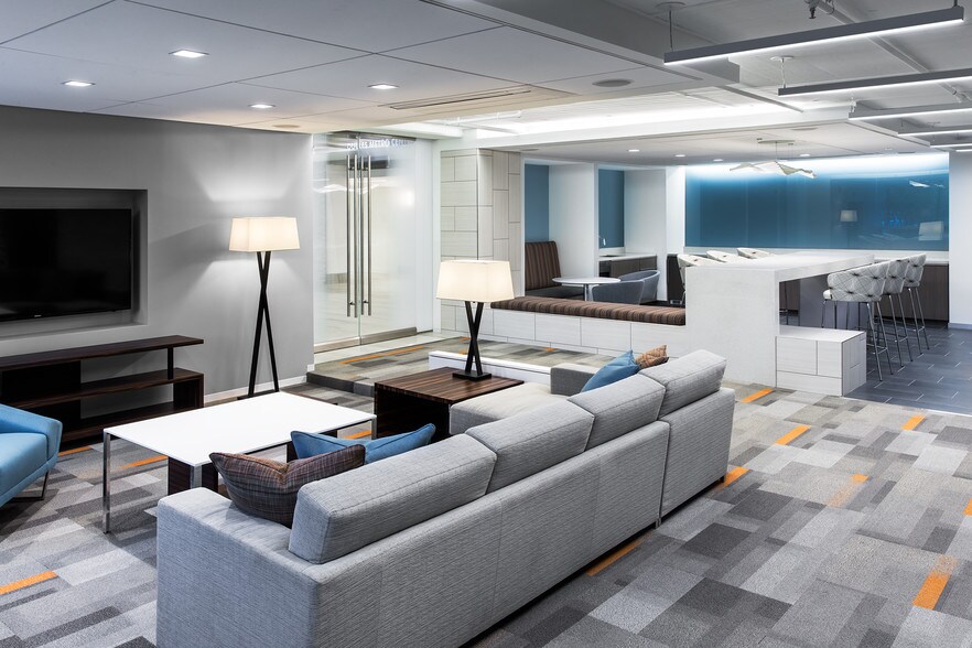 More Photos Of 2325 Dulles Corner Blvd, Herndon Office For Lease