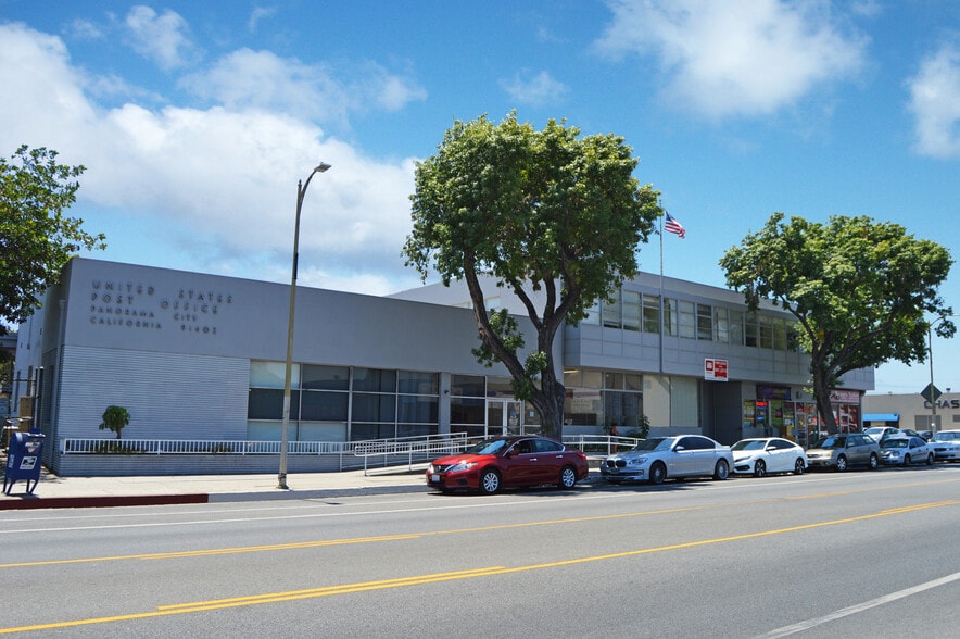 More Photos Of 14416-14420 Chase St, Panorama City Storefront Retail Office For Lease