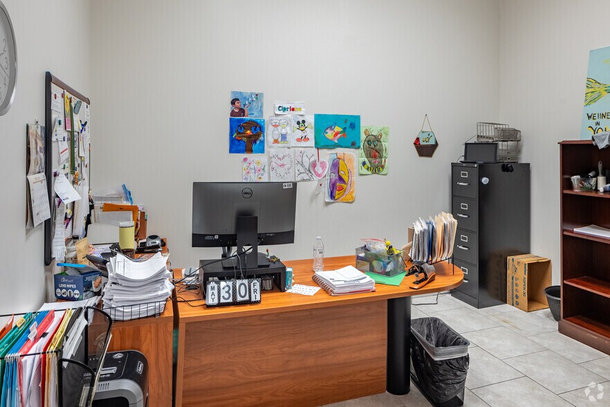 More Photos Of 4300-12 W North Ave, Chicago Freestanding For Sale