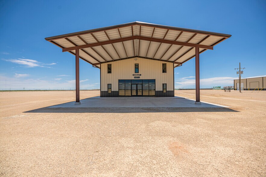More Photos Of 16571 W Basin S, Odessa Warehouse For Sale