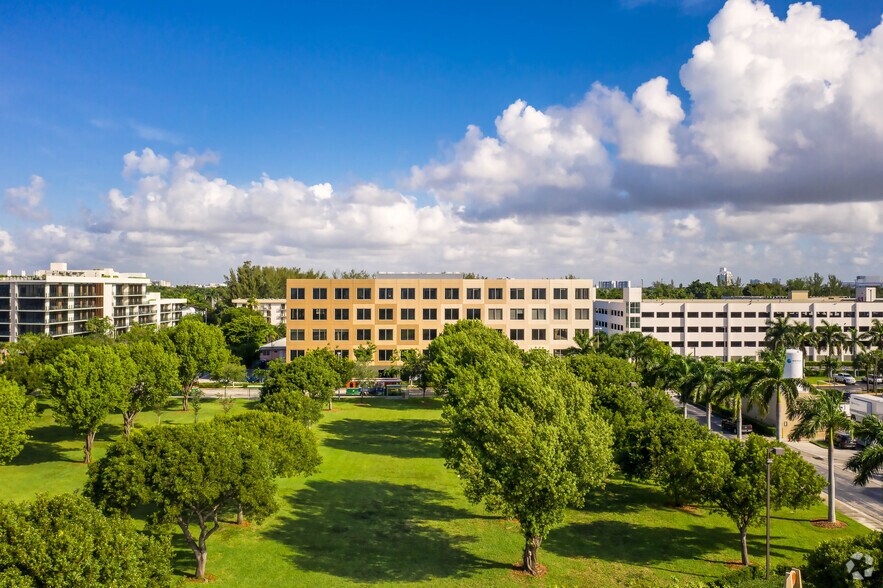 More Photos Of 3683 S Miami Ave, Miami Medical For Lease