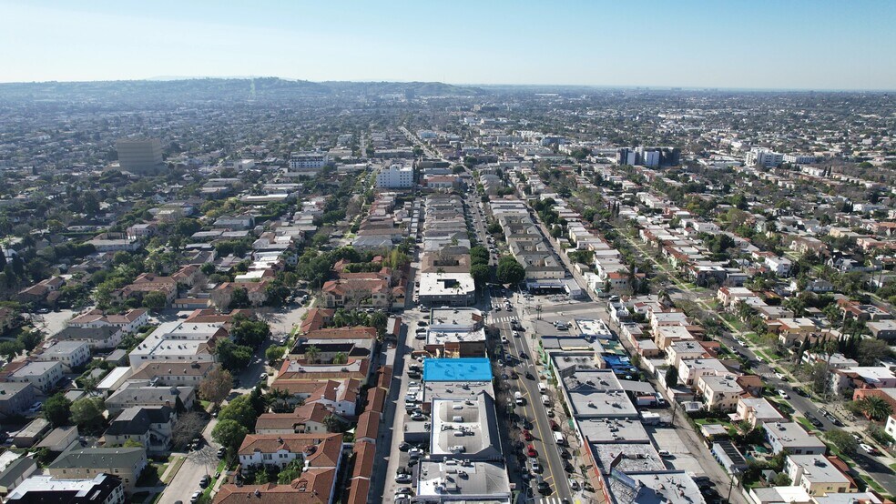 More Photos Of 1066-1070 S Fairfax Ave, Los Angeles Restaurant For Lease