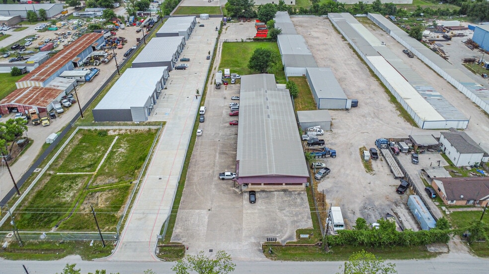 Primary Photo Of 7449 Wright Rd, Houston Manufacturing For Sale