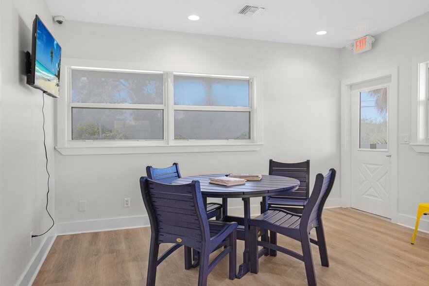 More Photos Of 19950-19980 Overseas Hwy, Sugarloaf Key Office For Sale