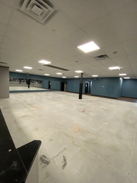 More Photos Of 75 W Main St, Northborough Freestanding For Lease