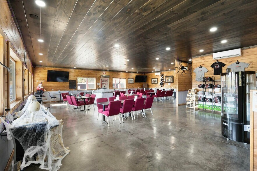 More Photos Of 9559 Co 5440 Rd rd, Ozone Restaurant For Sale