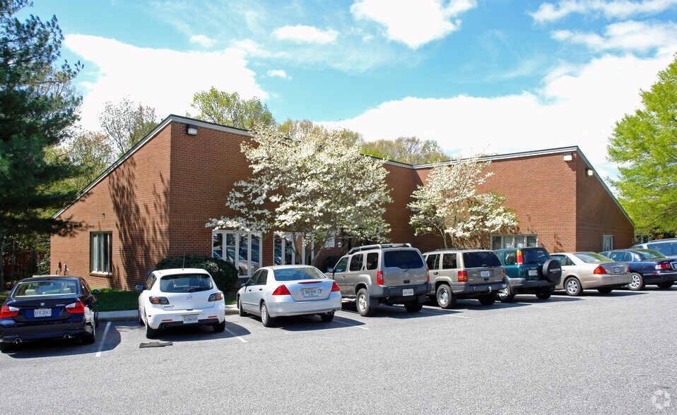 Primary Photo Of 541 Southlake Blvd, North Chesterfield Research And Development For Sale