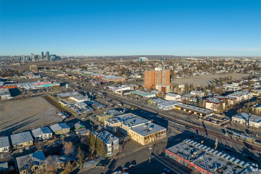 More Photos Of 3517 17th Ave SE, Calgary Storefront Retail Office For Lease