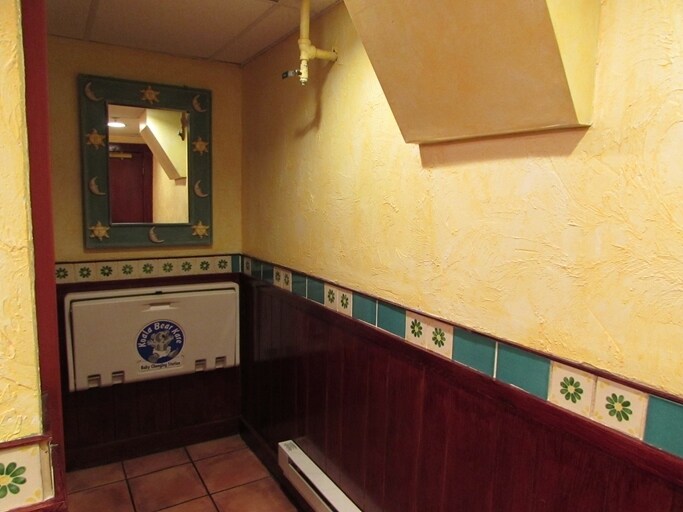 More Photos Of 11 Brown St, Portland Restaurant For Sale