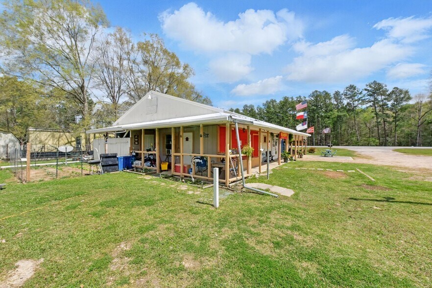 More Photos Of 22839 Highway 146 N, Cleveland Convenience Store For Sale