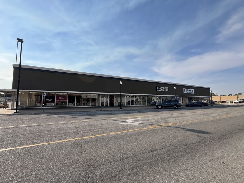 Primary Photo Of 1701-1709 N Main St, Great Bend Storefront For Sale