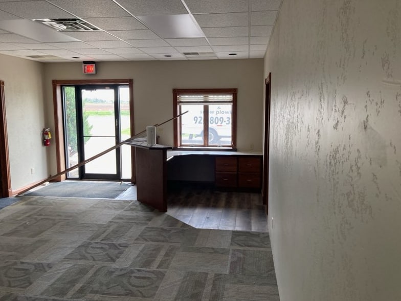 More Photos Of N911 Julius Dr, Greenville Light Manufacturing For Lease