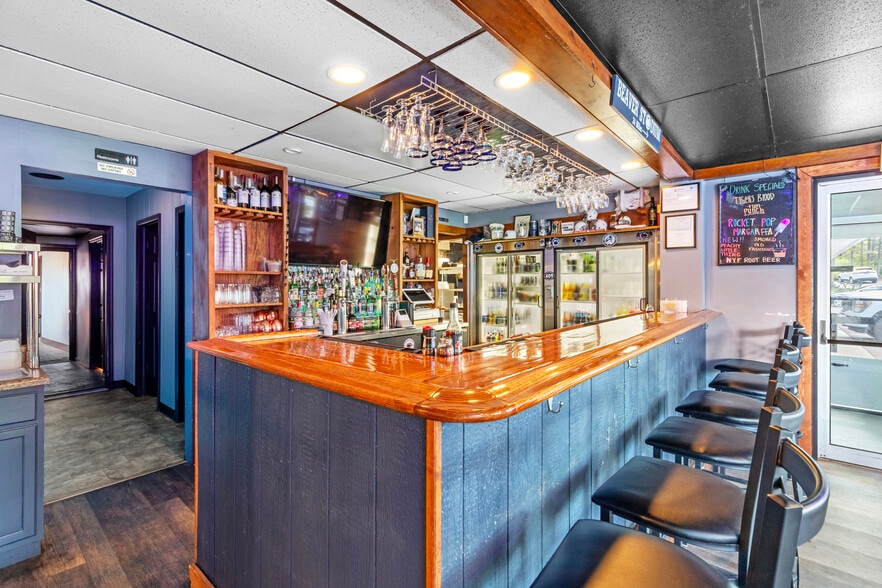 More Photos Of 1535 Port Matilda Hwy, Philipsburg Hotel For Sale