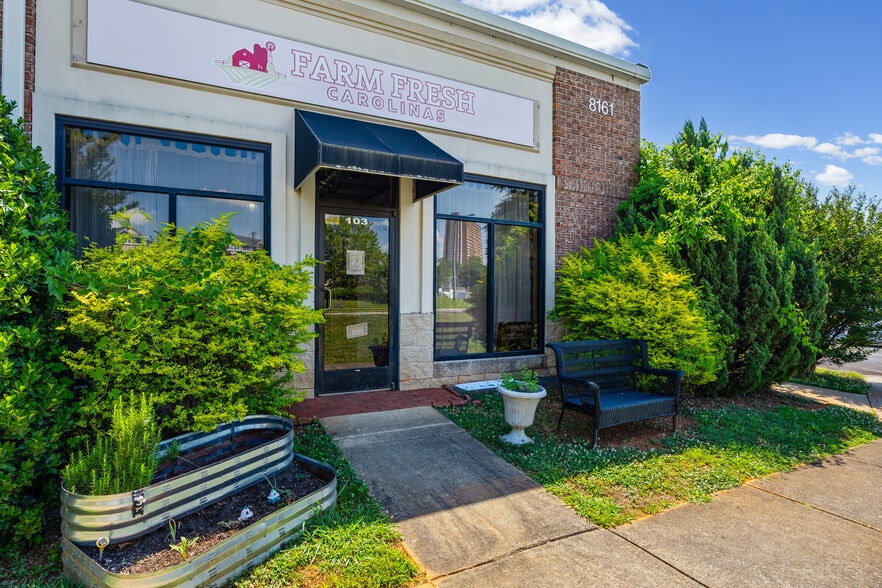 More Photos Of 8161 Regent Pky, Fort Mill Warehouse For Lease