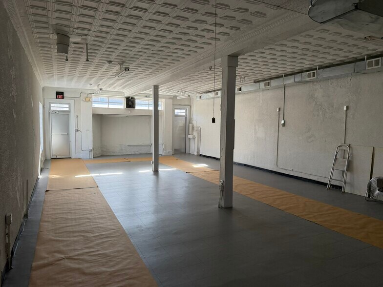 More Photos Of 4118 Queensbury Rd, Hyattsville Freestanding For Lease