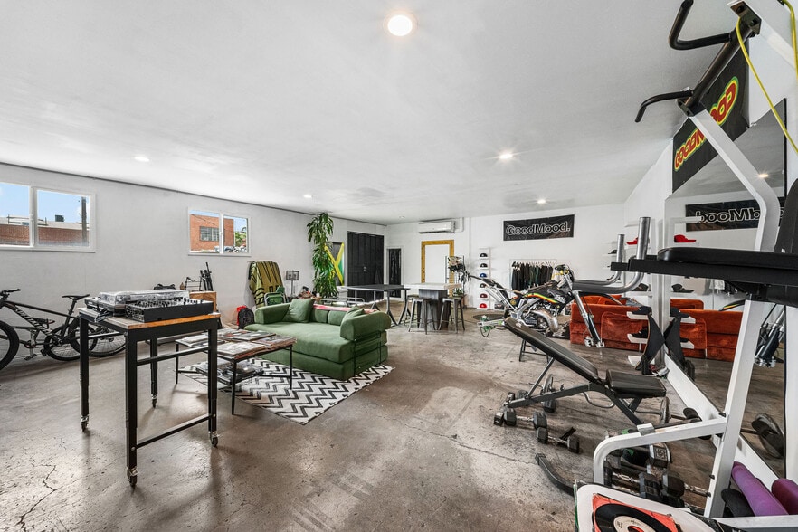 More Photos Of 5254 Alhambra Ave, Los Angeles Distribution For Sale