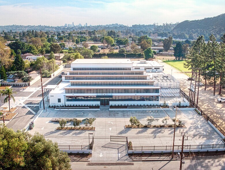 More Photos Of 4000-4010 Chevy Chase Dr, Los Angeles Office For Lease