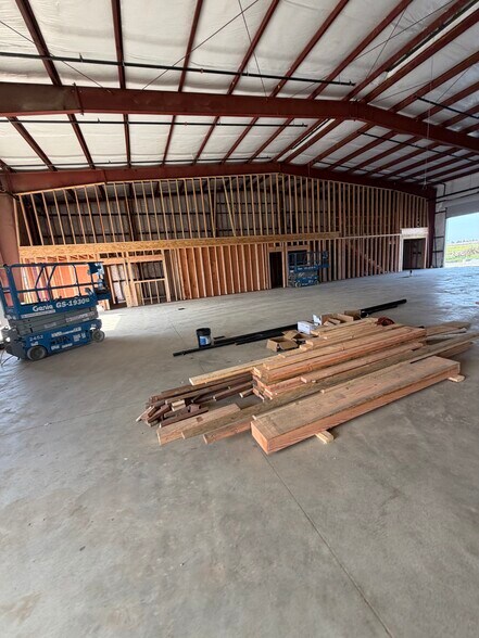 More Photos Of 10351 Live Oak Ave, Galt Truck Terminal For Lease
