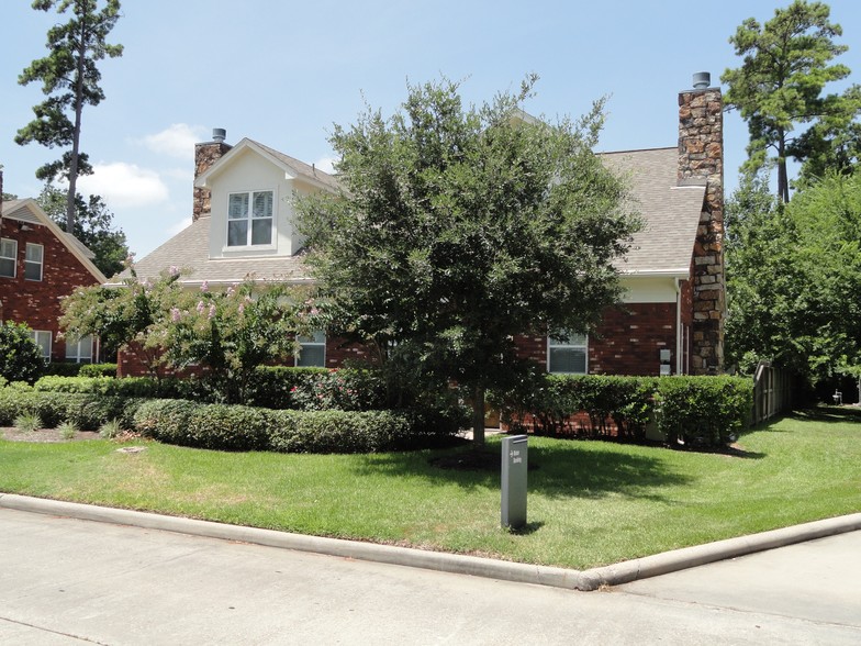 More Photos Of 7 Grogans Park Dr, Spring Loft Creative Space For Lease