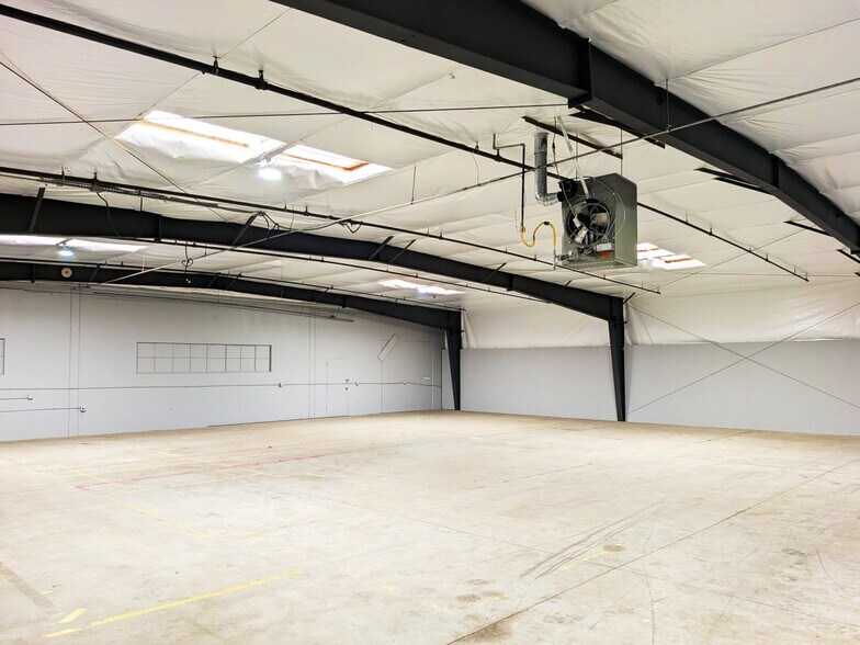 More Photos Of 10-14 Blanca Ln, Watsonville Warehouse For Lease