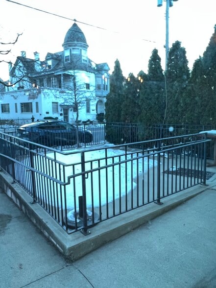 More Photos Of 617 Union St, Schenectady Restaurant For Sale