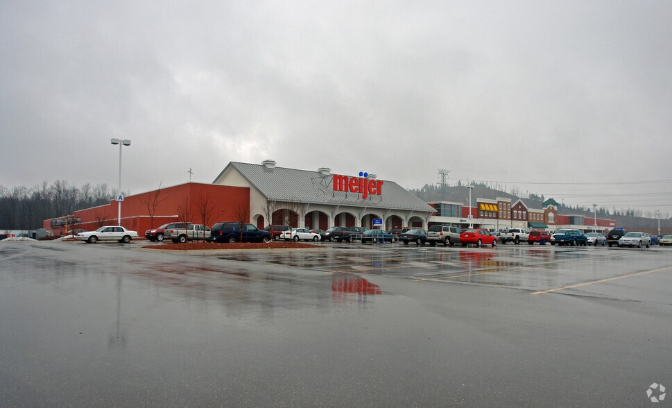 Primary Photo Of 6001 Highland Rd, White Lake Freestanding For Lease