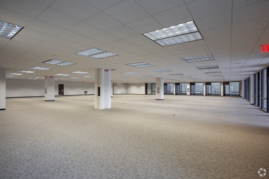 More Photos Of 2329-2351 Market St, Saint Louis Office For Lease