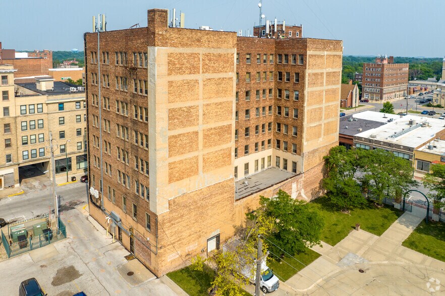 More Photos Of 1003 Central Ave, Fort Dodge Office For Sale
