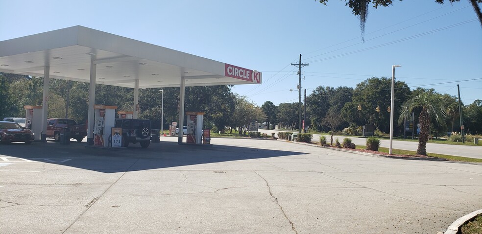 More Photos Of 10105 N Us-17 Hwy, Mc Clellanville Convenience Store For Sale
