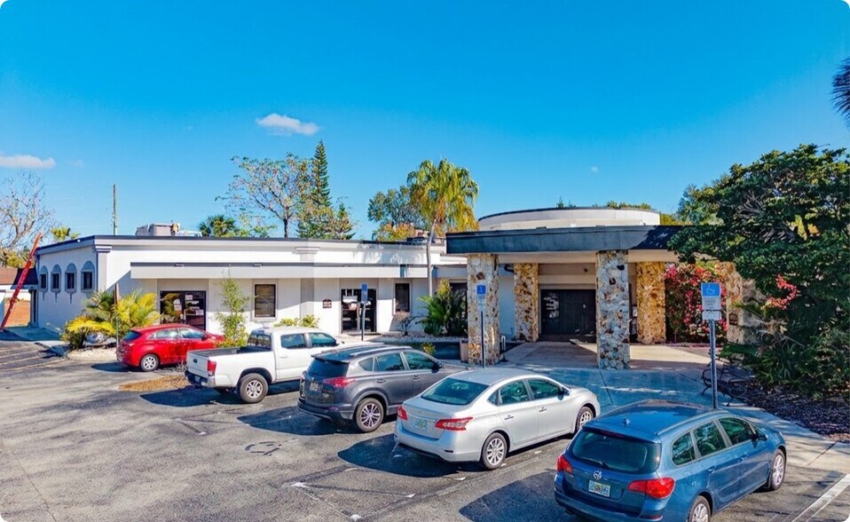 More Photos Of 4355 Bear Gully Rd, Winter Park Medical For Lease