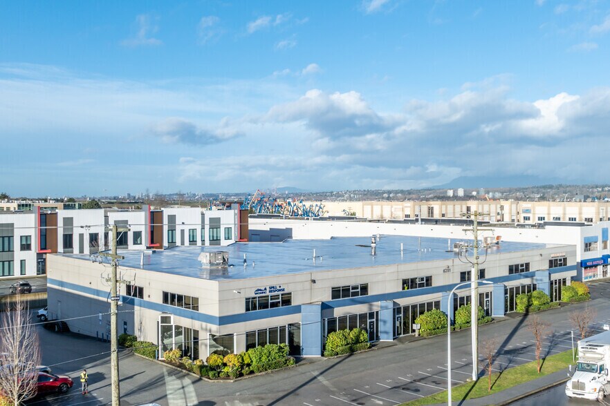 More Photos Of 6251 Graybar Rd, Richmond Warehouse For Lease