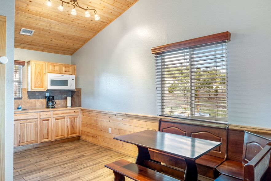 More Photos Of 2 County Road 2141 rd, Alpine Hotel For Sale