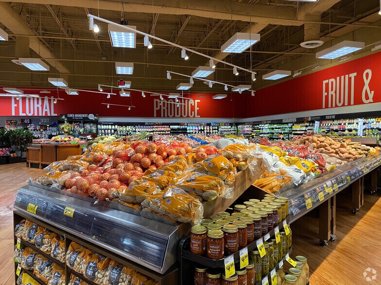 More Photos Of 11290-11584 W State Road 84, Davie General Retail For Lease