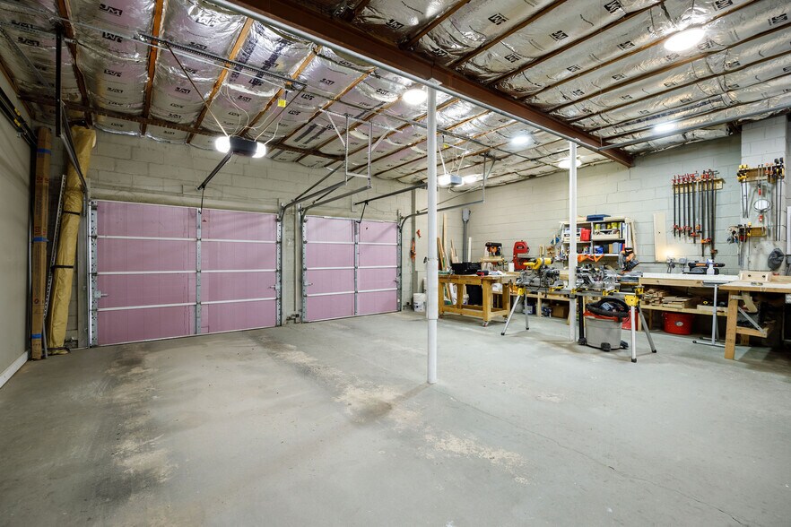 More Photos Of 100 N Sycamore St, Petersburg Storefront Retail Residential For Sale