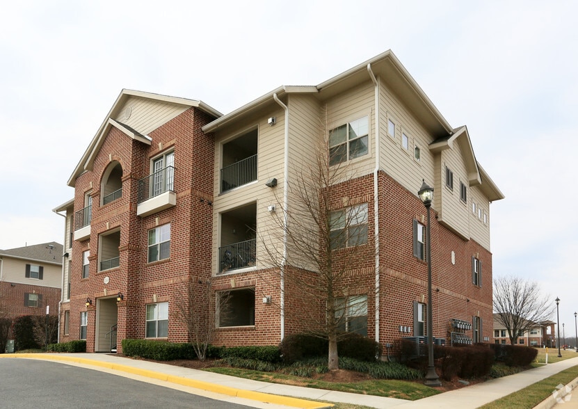 More Photos Of Mooreview Pky @ Loudoun County Pky, Ashburn Unknown For Lease