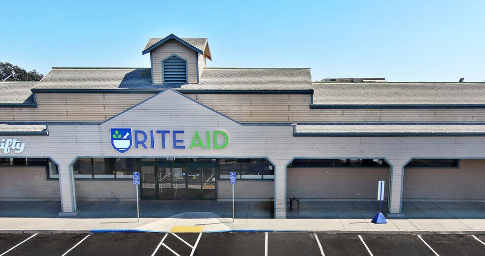 Primary Photo Of 1021 Bridge St, Colusa Storefront For Lease