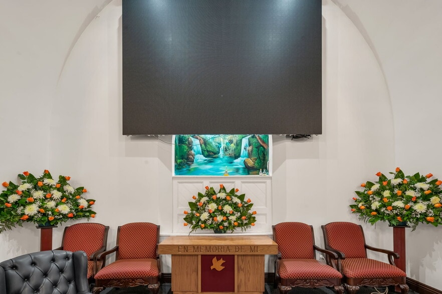More Photos Of 1100 S Lorena St, Los Angeles Religious Facility For Sale