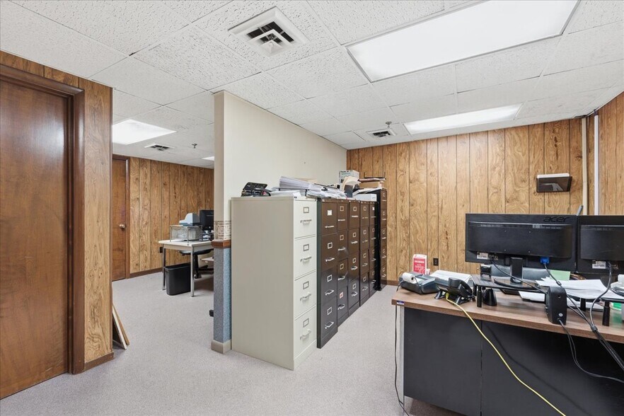 More Photos Of 1609 W 1st North St, Morristown Loft Creative Space For Sale