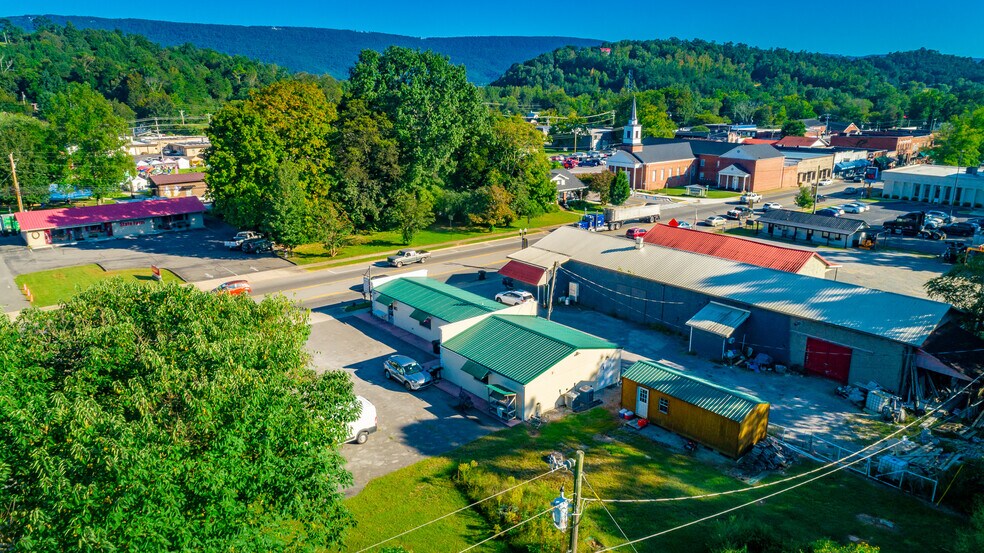 More Photos Of 15781 Rankin Ave, Dunlap Freestanding For Sale