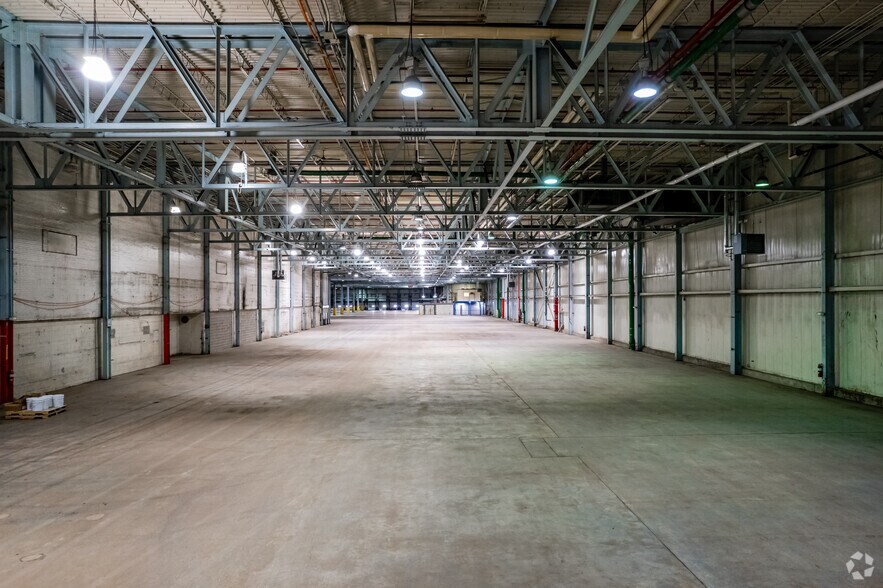 More Photos Of 1080 River Ave, Pittsburgh Warehouse For Lease