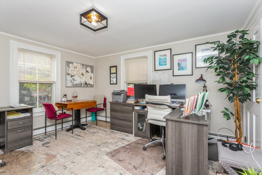 More Photos Of 37 Arch St, Greenwich Office For Sale